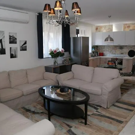 Villa House At Sunset Chaniotis